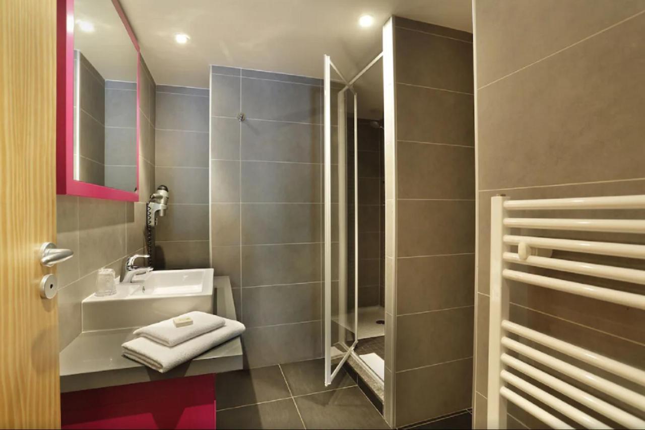 Les Roches 1500 Hotel Mieussy ภายนอก รูปภาพ