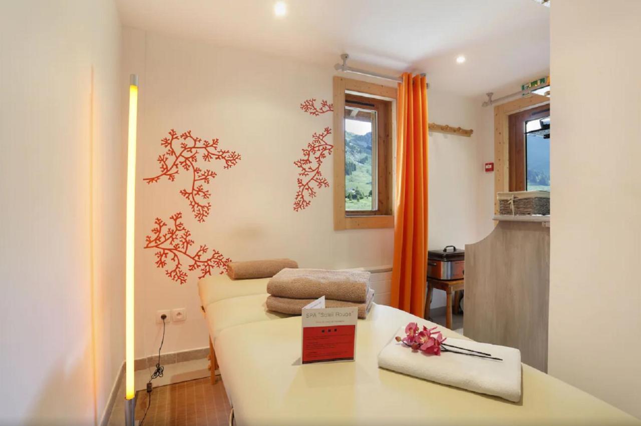 Les Roches 1500 Hotel Mieussy ภายนอก รูปภาพ